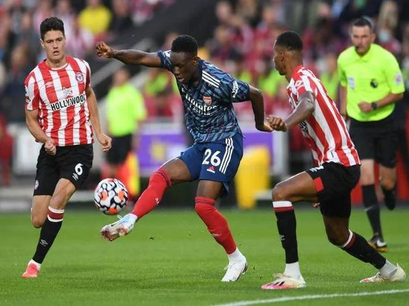 42胜、19胜，曼联英超对埃弗顿胜场和客场胜场均为历史最多